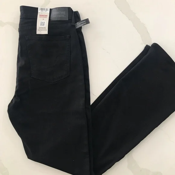 Signature Levi Mid-Rise Bootcut - Picture 2 of 5